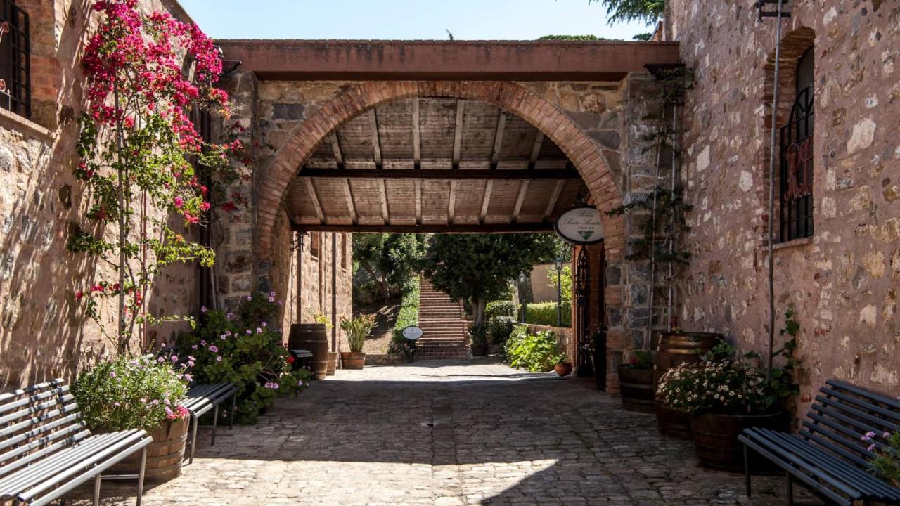 Relais Abbazia Santa Anastasia Resort & Winery Кастелбуоно Екстериор снимка