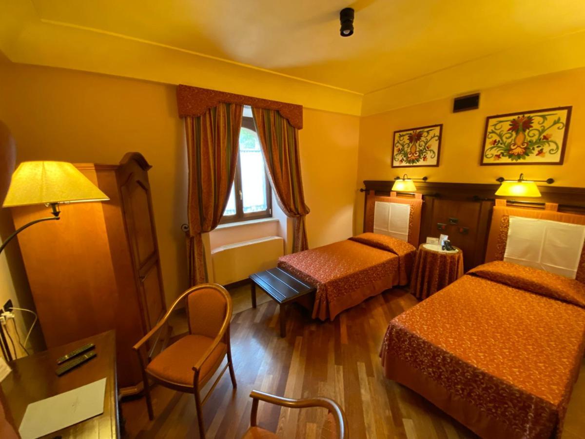 Relais Abbazia Santa Anastasia Resort & Winery Кастелбуоно Екстериор снимка