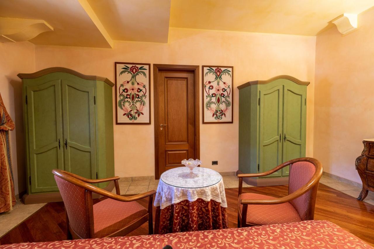 Relais Abbazia Santa Anastasia Resort & Winery Кастелбуоно Екстериор снимка