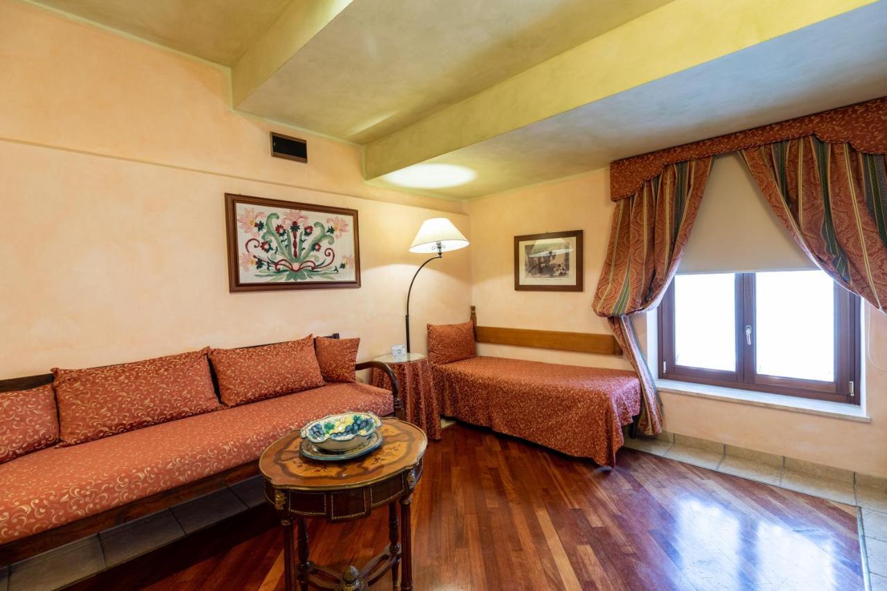 Relais Abbazia Santa Anastasia Resort & Winery Кастелбуоно Екстериор снимка