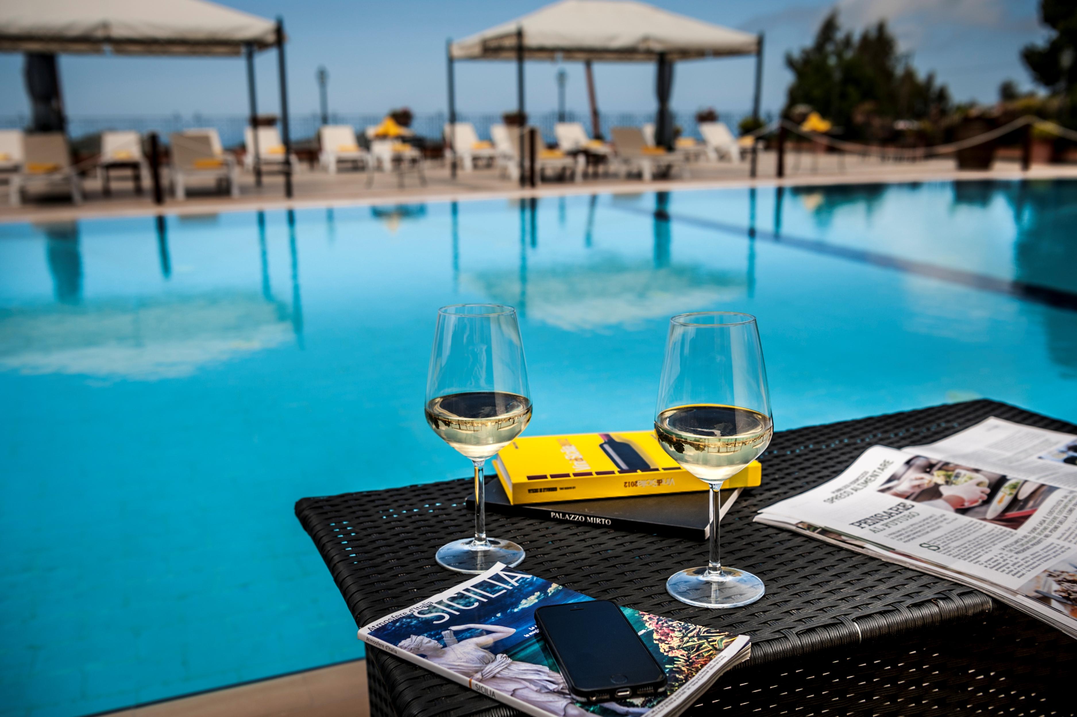 Relais Abbazia Santa Anastasia Resort & Winery Кастелбуоно Екстериор снимка