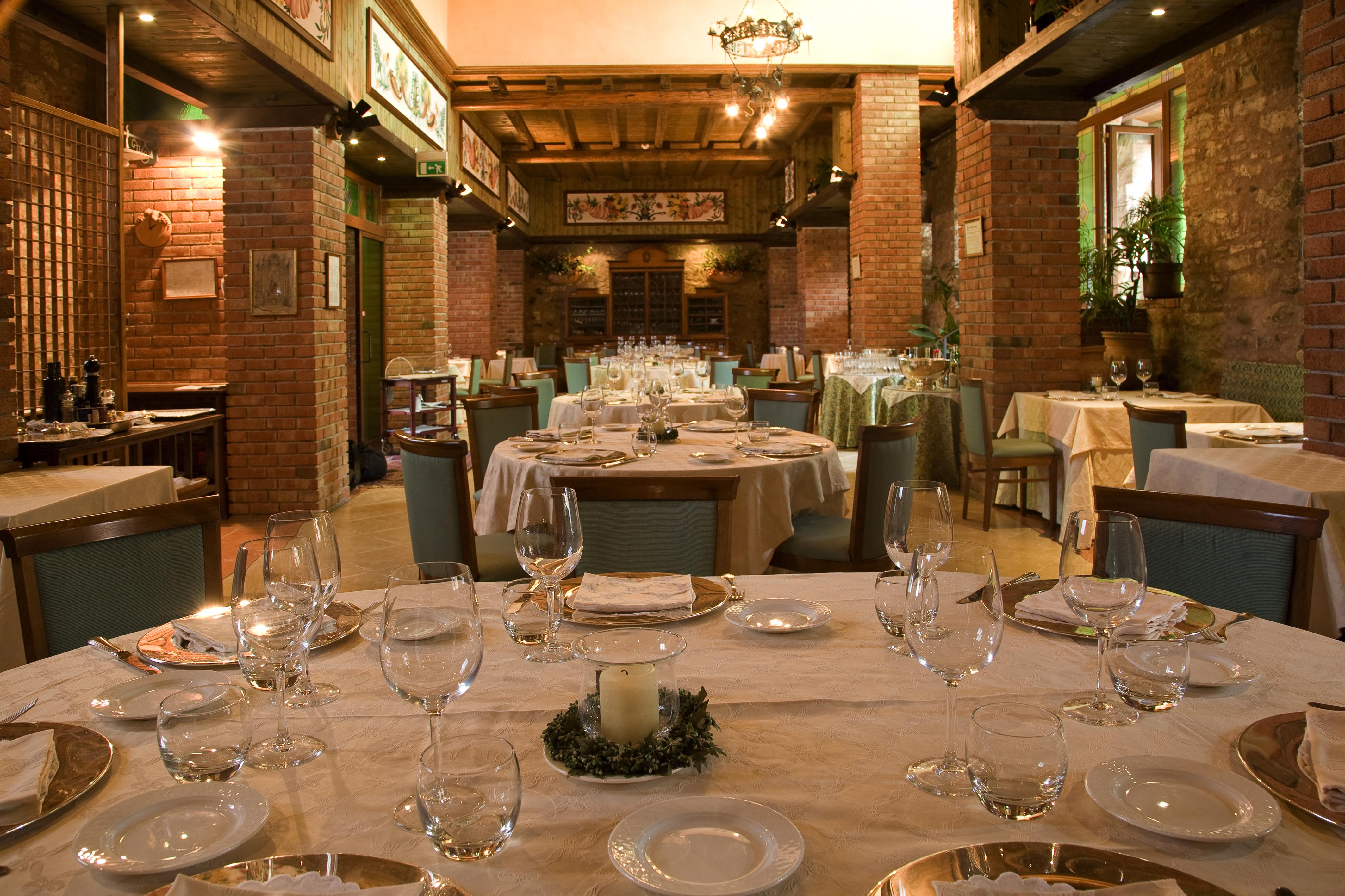 Relais Abbazia Santa Anastasia Resort & Winery Кастелбуоно Екстериор снимка