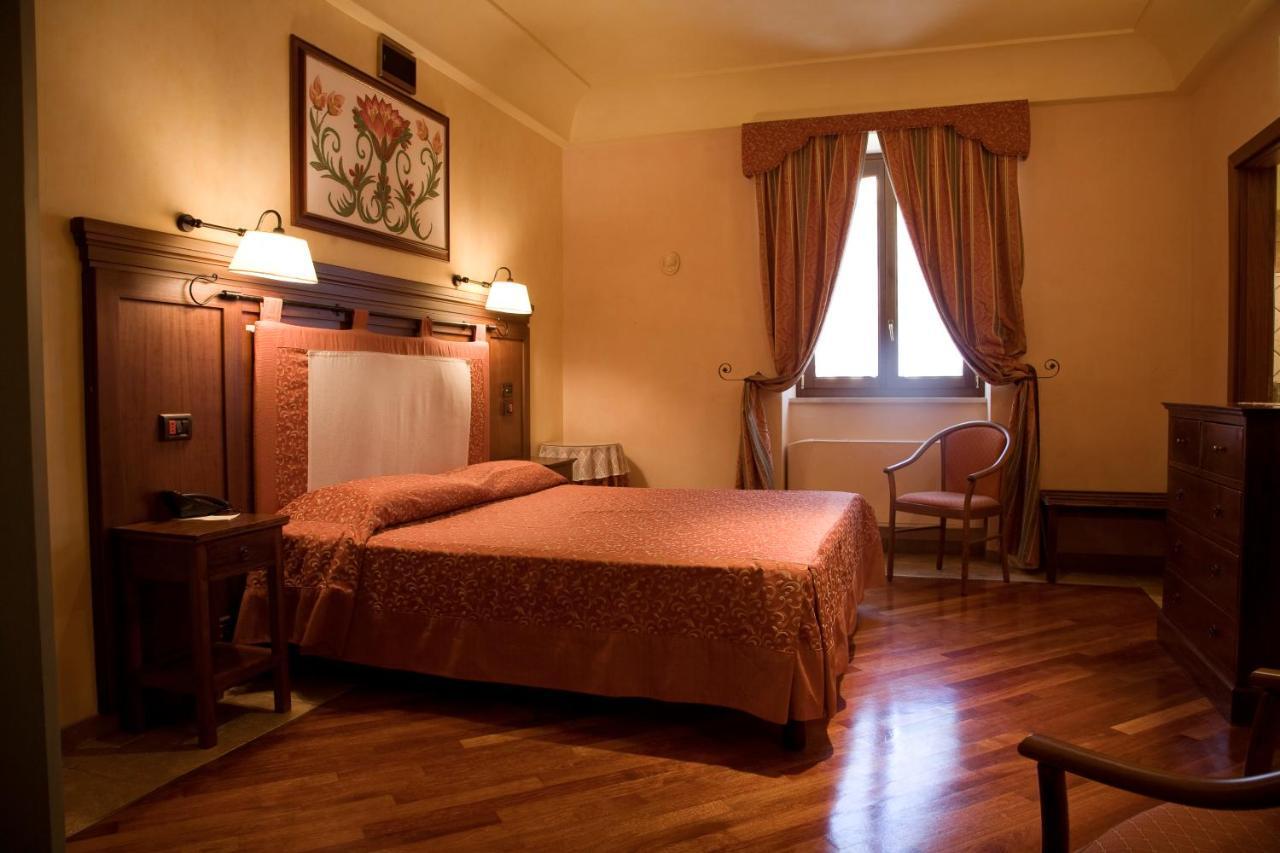 Relais Abbazia Santa Anastasia Resort & Winery Кастелбуоно Екстериор снимка